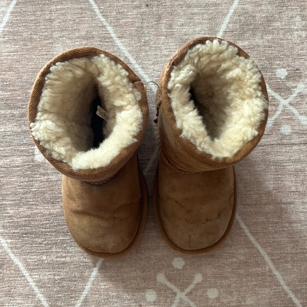 Camel ugg boots - Picture 9 of 11